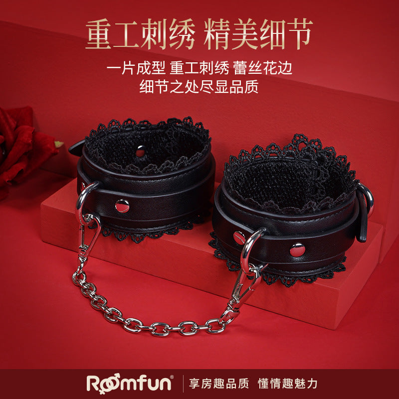 高级精品重工蕾丝刺绣sm皮革调教三件套
